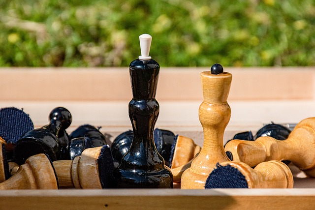 多方面的 多方面的